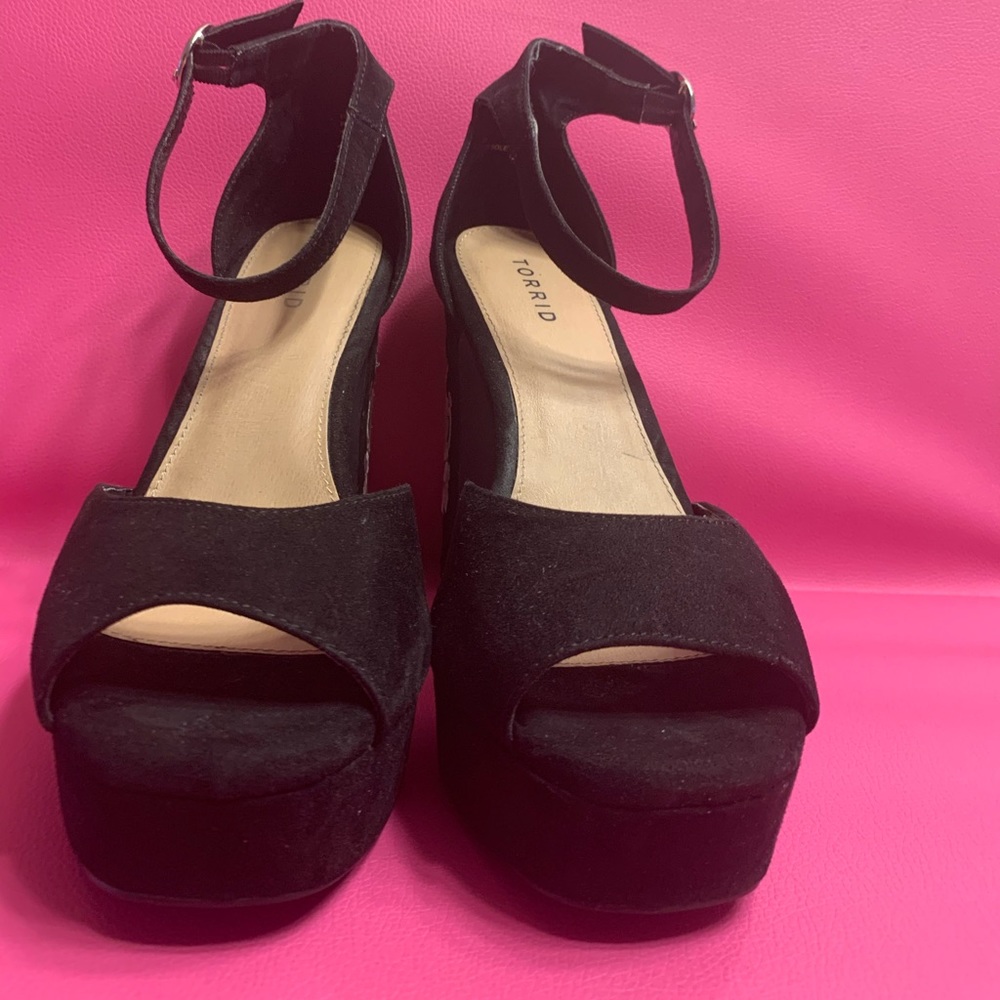 Torrid Flower Detail Chunky Heels